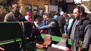 Der Hausflohmarkt auf dem Reiterhof boomt.