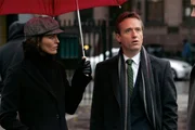 Connie Rubirosa (Alana De La Garza, l.); Michael Cutter (Linus Roache, r.)