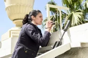 Auch Blye (Daniela Ruah) setzt alles daran, die entführte Ehefrau von Sam rechtzeitig zu finden. Doch die Entführer machen es ihnen nicht leicht ...