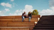 Heute macht Lio bei Dates oft den ersten Schritt und geht auf Männer zu – früher war sie eher zurückhaltend.