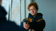 Der Verdächtige Diddi Dufva (Emil Johnsen) dreht durch.; ARD Degeto REBECKA MARTINSSON - DER SCHWARZE STEG, "Rebecka Martinsson - Svart Stig", am Freitag (18.10.24) um 23:45 Uhr und um 03:00 Uhr im ERSTEN. Der Verdächtige Diddi Dufva (Emil Johnsen) dreht durch. © ARD Degeto/Yellow Bird, honorarfrei - Verwendung gemäß der AGB im engen inhaltlichen, redaktionellen Zusammenhang mit genannter Degeto-Sendung und bei Nennung "Bild: ARD Degeto/Yellow Bird" (S2+). ARD Degeto/Programmplanung und Presse, Tel: 069/1509-335, degeto-presse@degeto.de