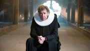 Pastor Stefan Book (Jan Fedder).