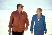 ARD DAS TRAUMHOTEL - VERLIEBT AUF MAURITIUS, Deutschland 2004, Regie Gloria Behrens, am Sonntag (02.11.14) um 15:00 Uhr im Ersten. Hotelmanager Markus Winter (Christian Kohlund) hat sich in Tina Berger (Anica Dobra) verliebt.