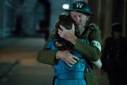 Alison Wilson (Ruth Wilson), Alec Wilson (Iain Glen)