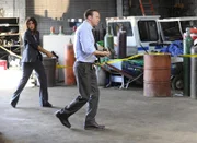 Ein neuer Fall beschäftigt Jackie (Jennifer Esposito, l.) und Danny (Donnie Wahlberg, r.) ...