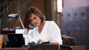 Nach den traumatischen Erlebnissen in der Gewalt eines Serienkillers, stürzt sich Detective Olivia Benson (Mariska Hargitay) in die Arbeit: Ihr erster Fall dreht sich um einen kleinen Jungen, der von seinem Vater auf dem Time Square zurückgelassen wurde.