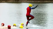 Christoph Haller, Weltrekordhalter im Über-Wasser-Laufen beim Training.
