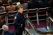 Nach dem Anschlag auf seinen Vater hat Jamie Reagan (Will Estes) bei einer großen Zeremonie ein besonders wachsames Auge auf ihn ...