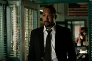 LAW & ORDER -- "Calling Home" Episode 18001 -- Pictured: Jesse L. Martin as Detective Ed Green.