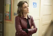 Angie D'Amato (Leighton Meester)