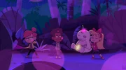 Zur Campingnacht unter freiem Himmel bringt Maeva ein Plüschtier mit, das auf Knopfdruck Partymusik abspielt. Taylor und Tommy sind davon nicht begeistert.
