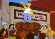 Als in Springfield ein striktes Alkoholverbot in Kraft tritt, macht Homer sich daran, selber Bier herzustellen, das er in Bowlingkugeln in seine Stammkneipe schmuggelt. Bald darauf wird er von der Bevölkerung als Bier-Baron gefeiert.