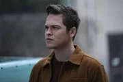Jack (Alexander Calvert)