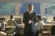 Roy Nolan (Fred Ward) gehört zum Erdbeben-Krisestab.