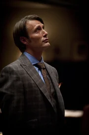 Hütet ein düsteres Geheimnis: Dr. Hannibal Lecter (Mads Mikkelsen)