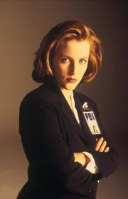 (3. Staffel) - Die FBI-Agentin Dana Scully (Gillian Anderson) erforscht außergewöhnliche Phänomene ...