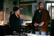 LAW & ORDER -- "Burn Card" Episode 1817 -- Pictured: (l-r) S. Epatha Merkerson as Lt. Anita Van Buren, Jesse L. Martin as Detective Ed Green -- NBC Photo: Will Hart