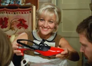 Die 6 Kummerbuben Die Kündigung Staffel 1, Episode 8 Prächtiger Einkauf: Ines Torelli als Sonja, Fritz Nydegger als Emil
