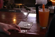 Spitzer Twin slips drugs into victim's beverage.