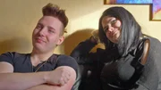 Jonas und seine Verlobte Martina suchen schon seit Jahren nach einer neuen Wohnung. Das junge Paar wohnt im Moment noch bei Jonas? Mutter Simone im grünen Block.