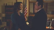 Während Erin (Bridget Moynahan, l.) nach einem Speed-Dating bei einem Fall auf Robert McCoy (Holt McCallany, r.), einen ihrer Dating-Partner, trifft, untersuchen Danny und Baez den Tod einer Frau, die durch eine Überdosis Lidocain ums Leben kam ...