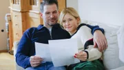 Theo (Simon Böer) und Jenny (Birte Hanusrichter) planen eine gemeinsame Zukunft.