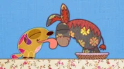 Auf meiner Schmusedecke gibt es ein Problem: der Esel steht im Körbchen vom Hund und rührt sich nicht vom Fleck!