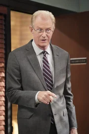 Dr. Linkletter (Ed Begley Jr.)