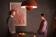 Nach einem aufregenden Tag am Wasser trifft Frances (Alison Oliver) auf Nick (Joe Alwyn). Schnell ist Frances klar, dass Nick für sie wohl keine Zufallsbekanntschaft bleiben wird.