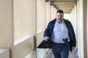 Burgess (Ricky Grover)