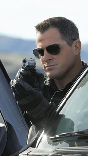 Nick (George Eads) gelingt es, den flüchtigen McCann und seinen Komplizen auf einer einsamen Landstraße zu stellen, doch McCann scheint zu allem entschlossen...