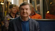 Warum fühlen sich so viele Menschen erschöpft? In seinem Buch „Die große Erschöpfung und die Quellen der Kraft“ geht der Bestsellerautor Dr. Andreas Salcher dieser Frage nach und gibt in der nachtlinie Anregungen, wie wir unsere Einstellungen ändern und dadurch ein glückliches Leben führen können.