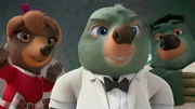 Der smarte Agent Moley macht ganz schön was her in seinem James Bond Outfit.