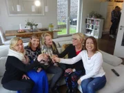 V.l.: Anke, Swantje, Laura, Anneli und Kandidatin Rebecca