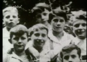 1969 ist Autor Georg Friedel auf den Spuren einer Volksschulklasse aus den 1920er Jahren - hier ein Ausschnitt aus dem Klassenfoto von damals.