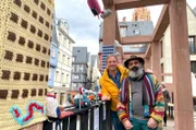Tobias Kämmerer mit David Wasser (re.) vom Projekt Wollkenkratzer.
