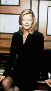 5. Staffel. Alex Cahill (Sheree J. Wilson)