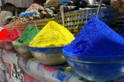 Knallige Farbpigmente, orientalische Düfte – die Märkte in Marrakesch sind ein Rausch für die Sinne.