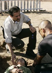 CRIMINAL MINDS - "Identity" - XXXXXX, on "Criminal Minds" airing on CBS on WEDNESDAY, XXX (9:00-10:00 p.m., ET). (ABC STUDIOS/CLIFF LIPSON) JOE MANTEGNA, SHEMAR MOORE