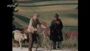Prof. Heinz Haber (links) mit einem Schäfer in der Kraterlandschaft im Nördlinger Ries.