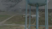 Ein Tornado wütet in Smithville.