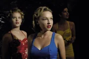 Miss Chatham (Teri Haddy, vorne) und ihre Freundinnen als Teenager. Sie waren – genau wie Emma, Cleo und Rikki – Meerjungfrauen.