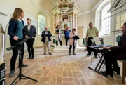 Der Kirchenchor singt auch moderne Kompositionen.