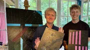 Pierre M. Krause besucht den erfolgreichen Sänger Tim Bendzko in seinem Haus bei Potsdam, wo Tim auch sein eigenes Tonstudio hat – und ein Atelier, denn seit einer Weile ist der erfolgreiche Sänger auch als Künstler aktiv.