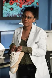 Kasie Hines (Diona Reasonover)