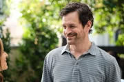 Mike (Tom Everett Scott)
