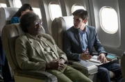 l-r:  Jonas Pierce (Clarke Peters), Álex Ventura (Álvaro Mel)
