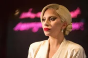 Elizabeth Johnson (Lady Gaga)