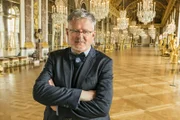 Sir Christopher Clark im Spiegelsaal von Schloss Versailles.