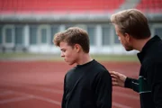 Till will Hausers Ratschläge nicht hören.